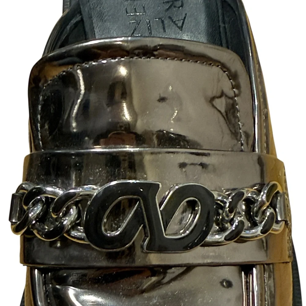 NWOT - Naturalizer Ayden Platform Mules with Chain Detail in Pewter Size 6.5 - Picture 7 of 9